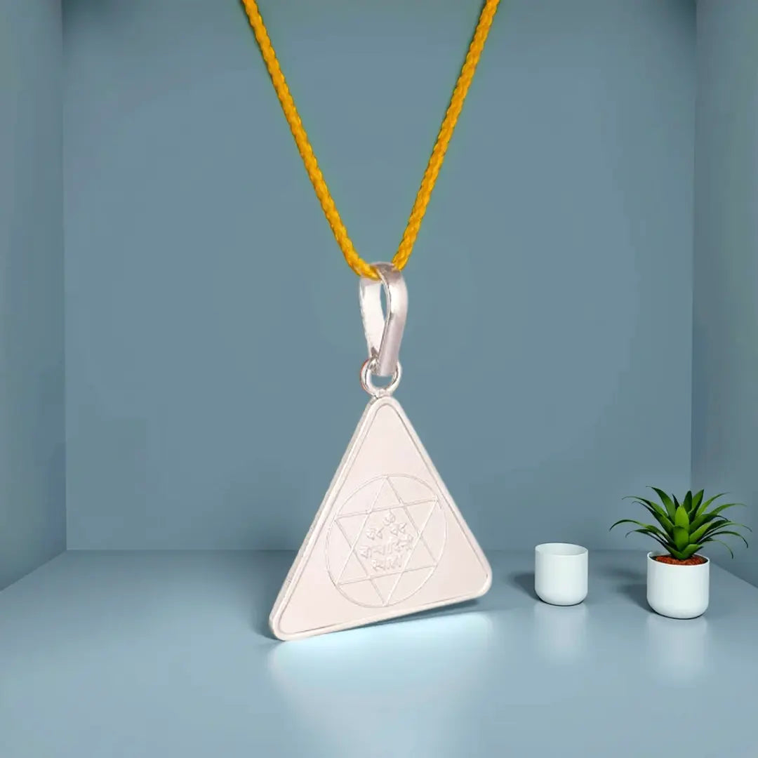Maa Saraswati Yantra Silver Locket (With Thread)