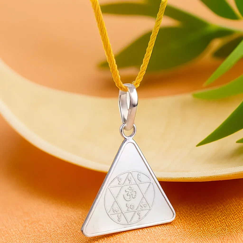 Gayatri Yantra Silver Locket (With Thread)